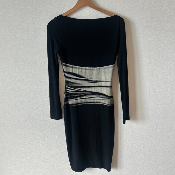 Graphic Bodycon Dress — Size S (3/4) — Spanish Designer - Picture 5 of 6
